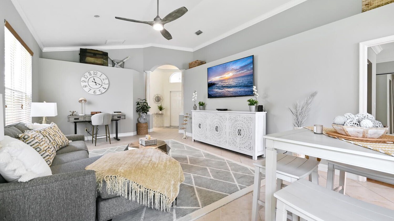 Photo of Livingroom in Saturnia Lakes