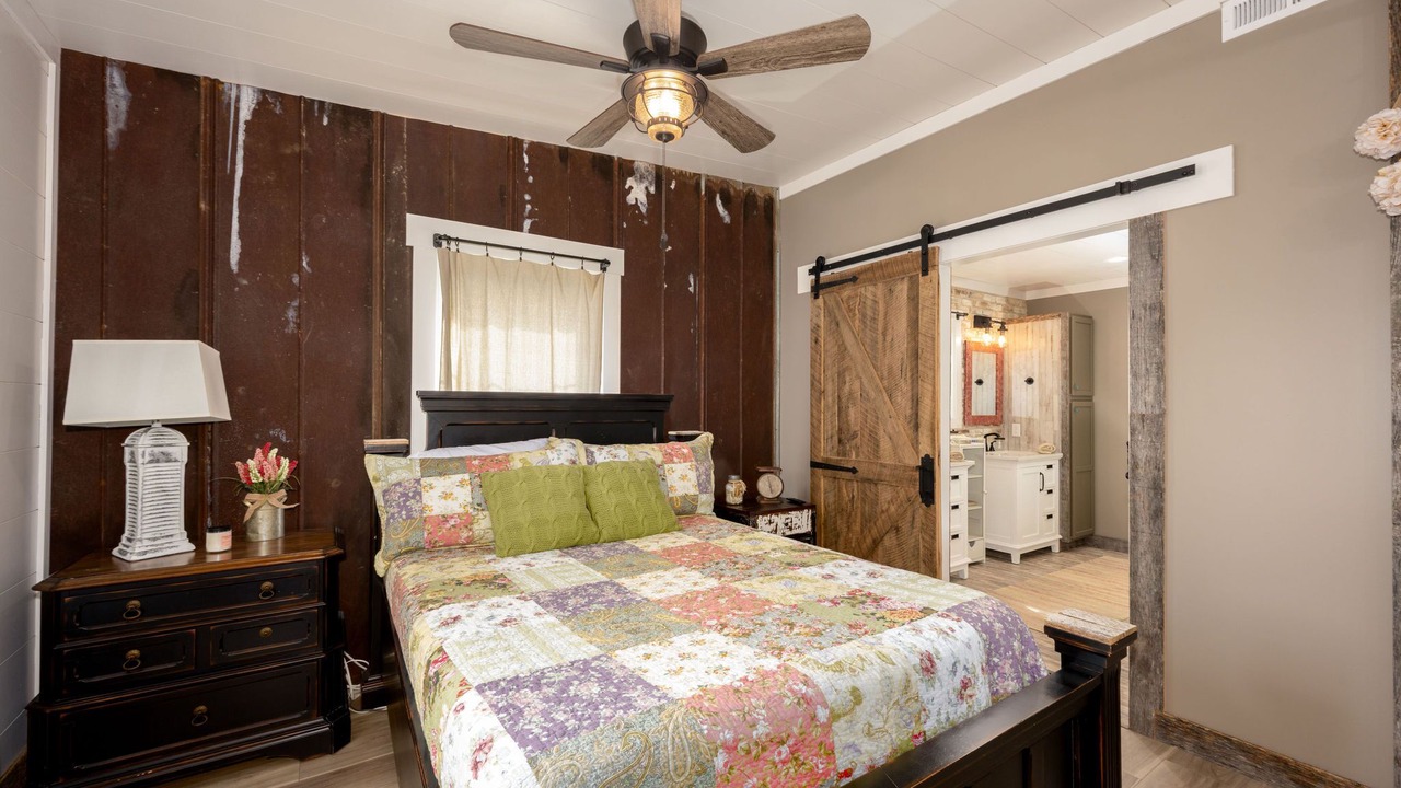 Photo of Bedroom in Alexander