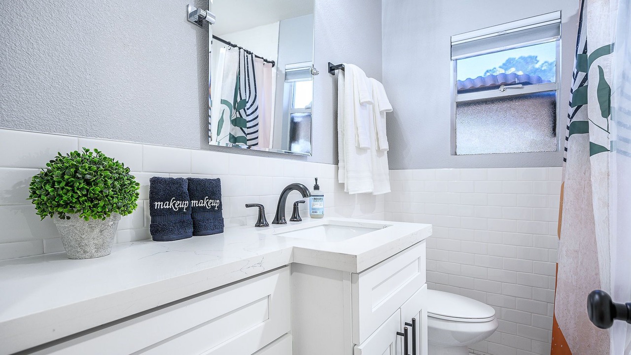 Photo of Bathroom in Rancho Oakey