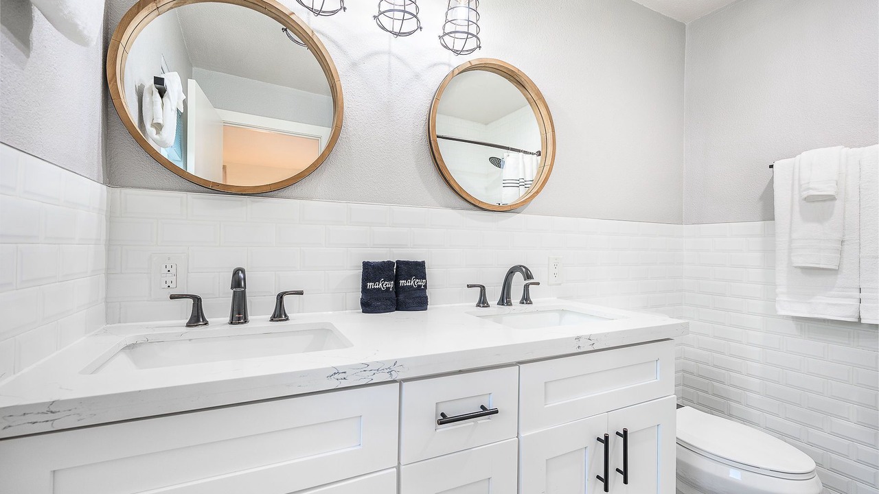 Photo of Bathroom in Rancho Oakey