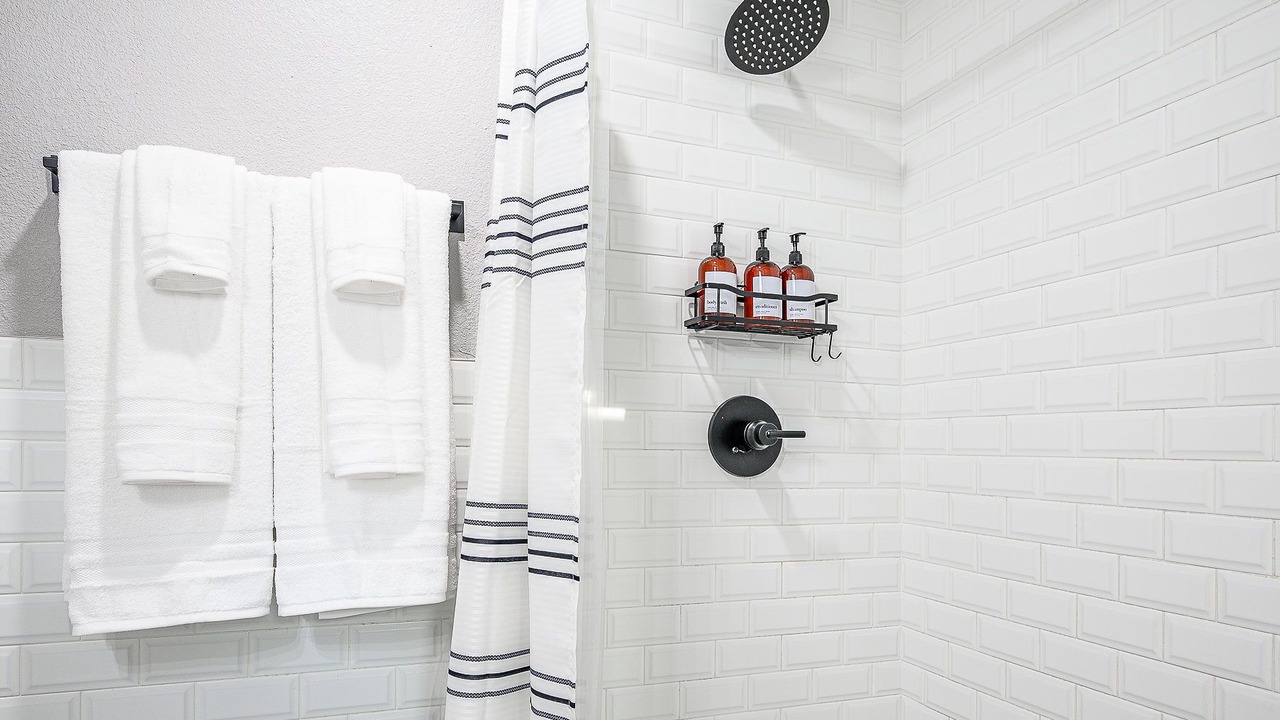 Photo of Bathroom in Rancho Oakey