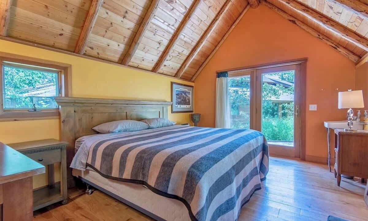 Photo of Bedroom in Tetonia