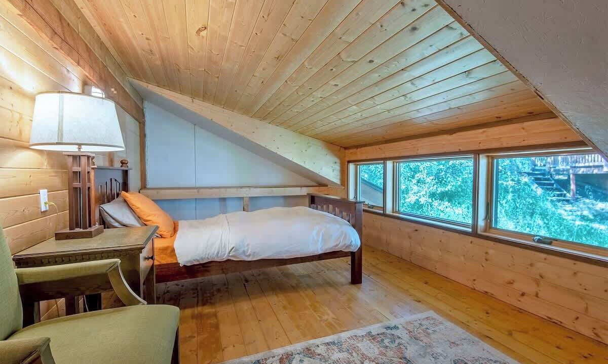 Photo of Bedroom in Tetonia