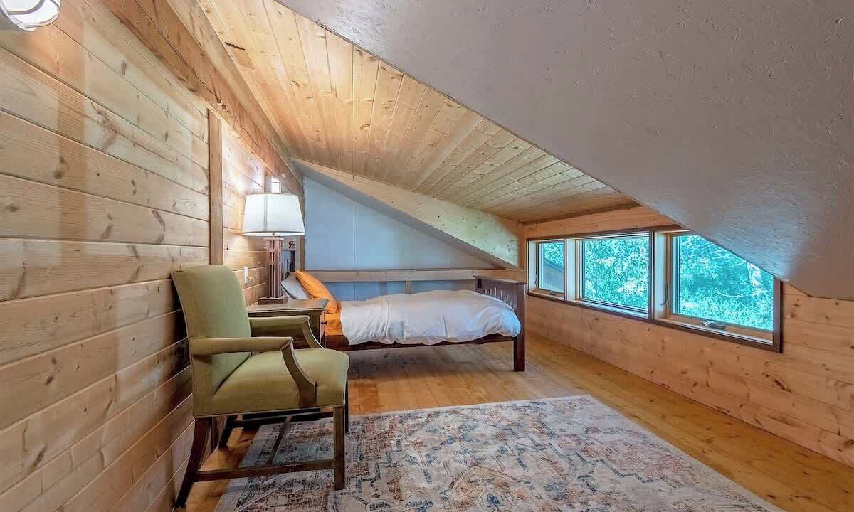 Photo of Bedroom in Tetonia