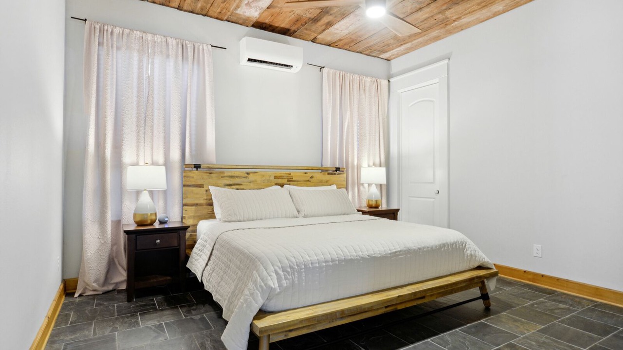 Photo of Bedroom in Shenandoah