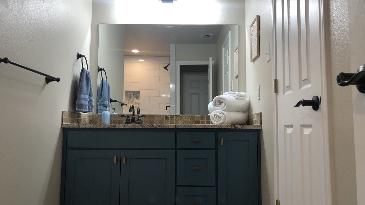 Photo of Bathroom in Leakey
