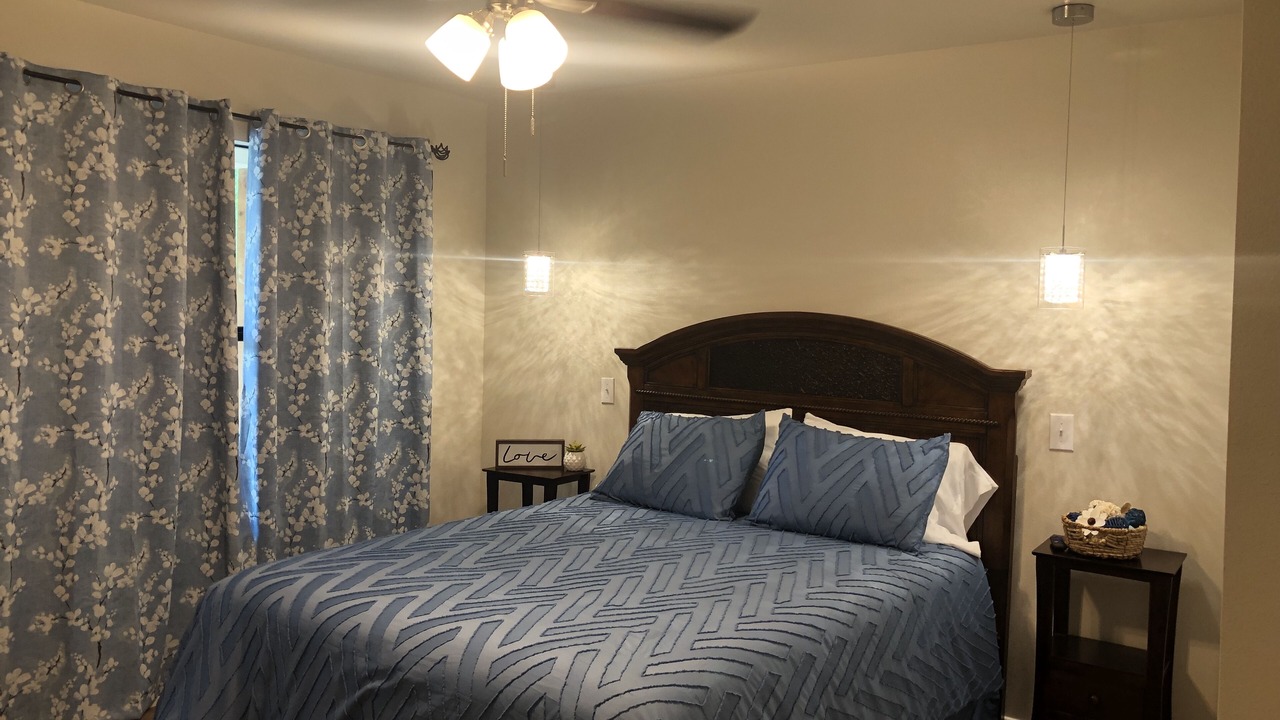 Photo of Bedroom in Leakey