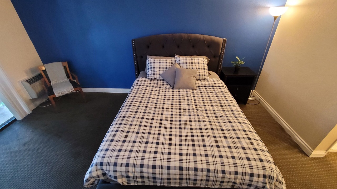 Photo of Bedroom in Beverly Hills