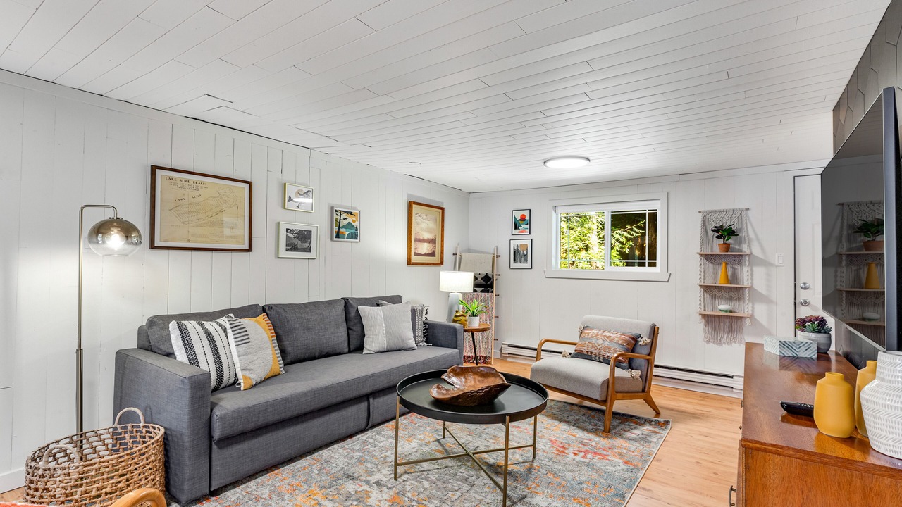 Photo of Livingroom in Fall City