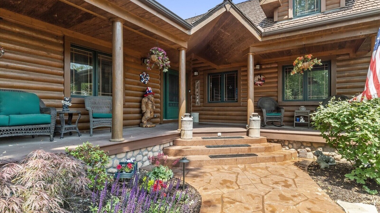 Photo of Patio Balcony in McHenry