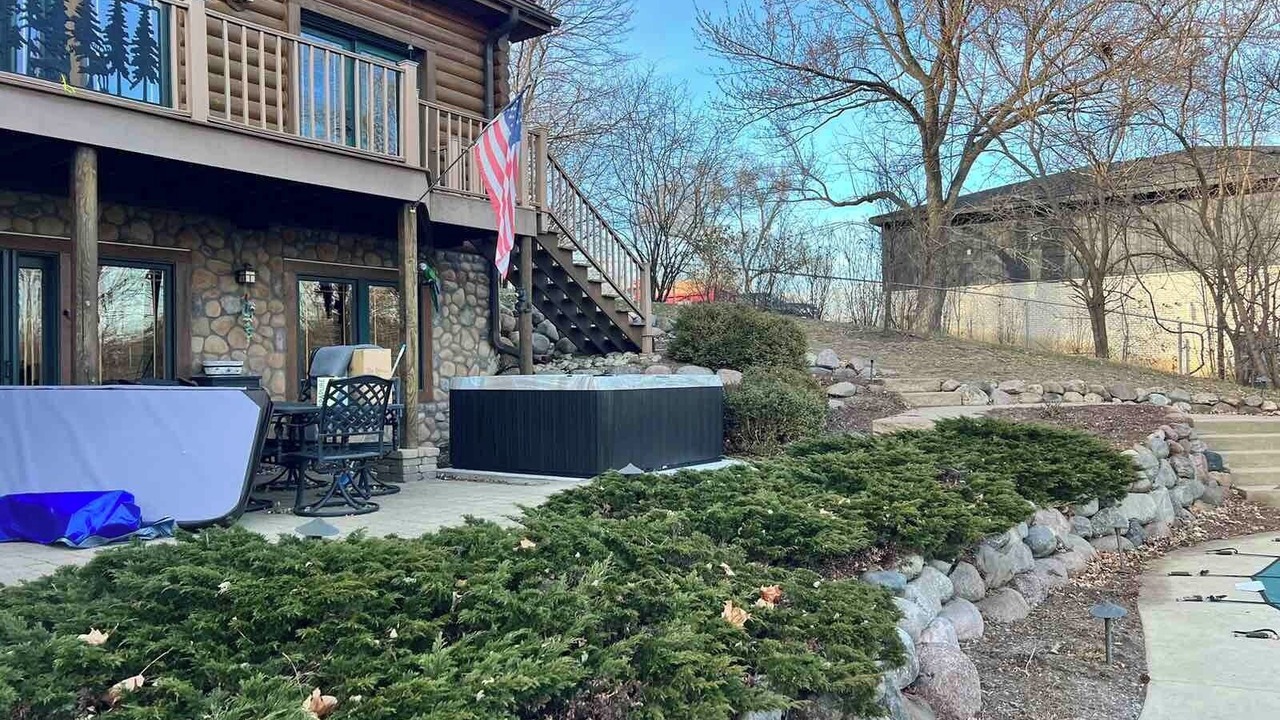 Photo of Outdoor in McHenry