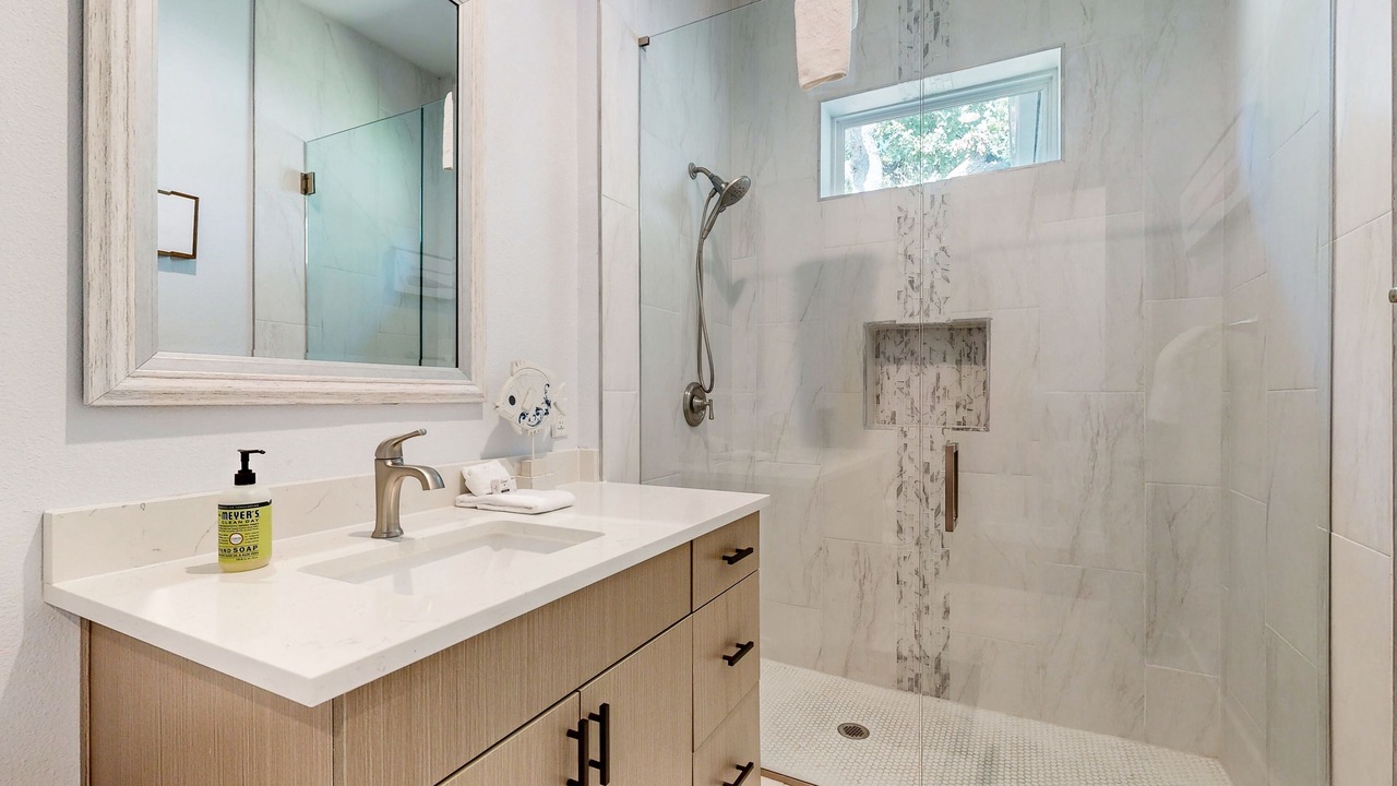 Photo of Bathroom in Horseshoe Bay West