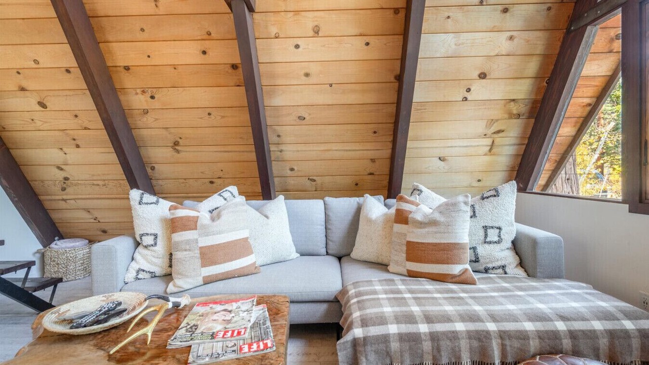 Photo of Bedroom in Timberland