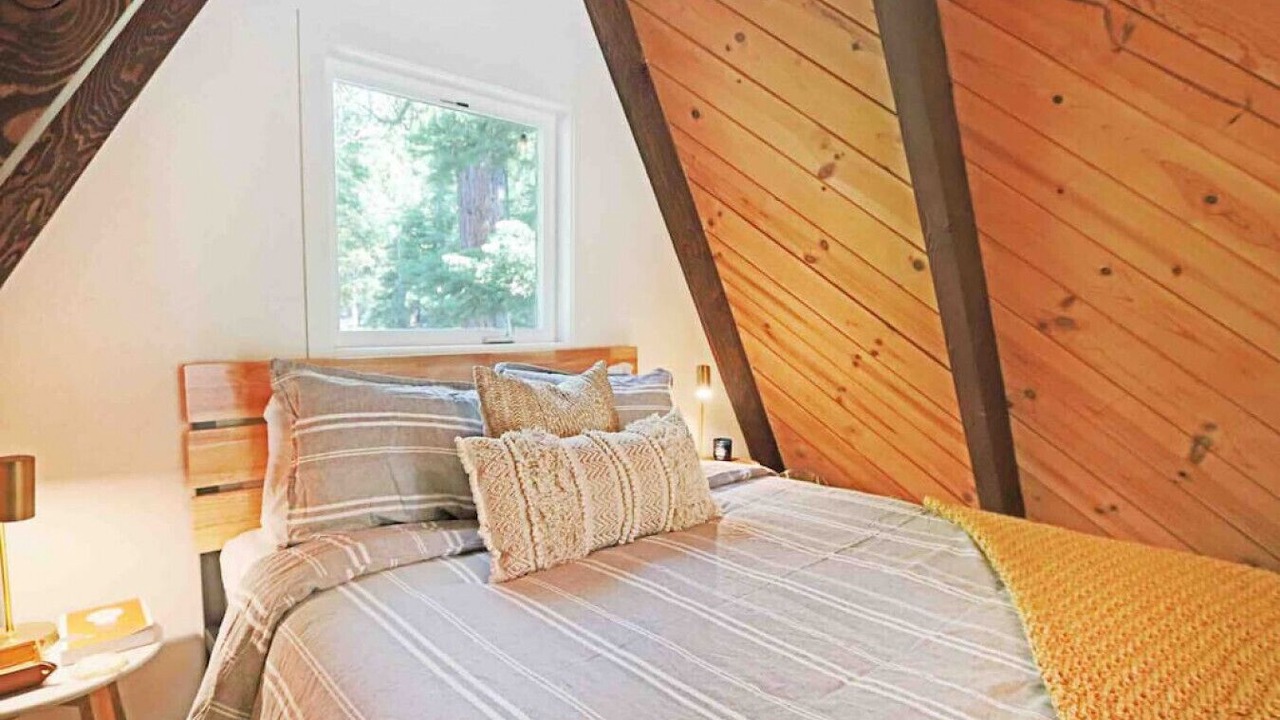 Photo of Bedroom in Timberland