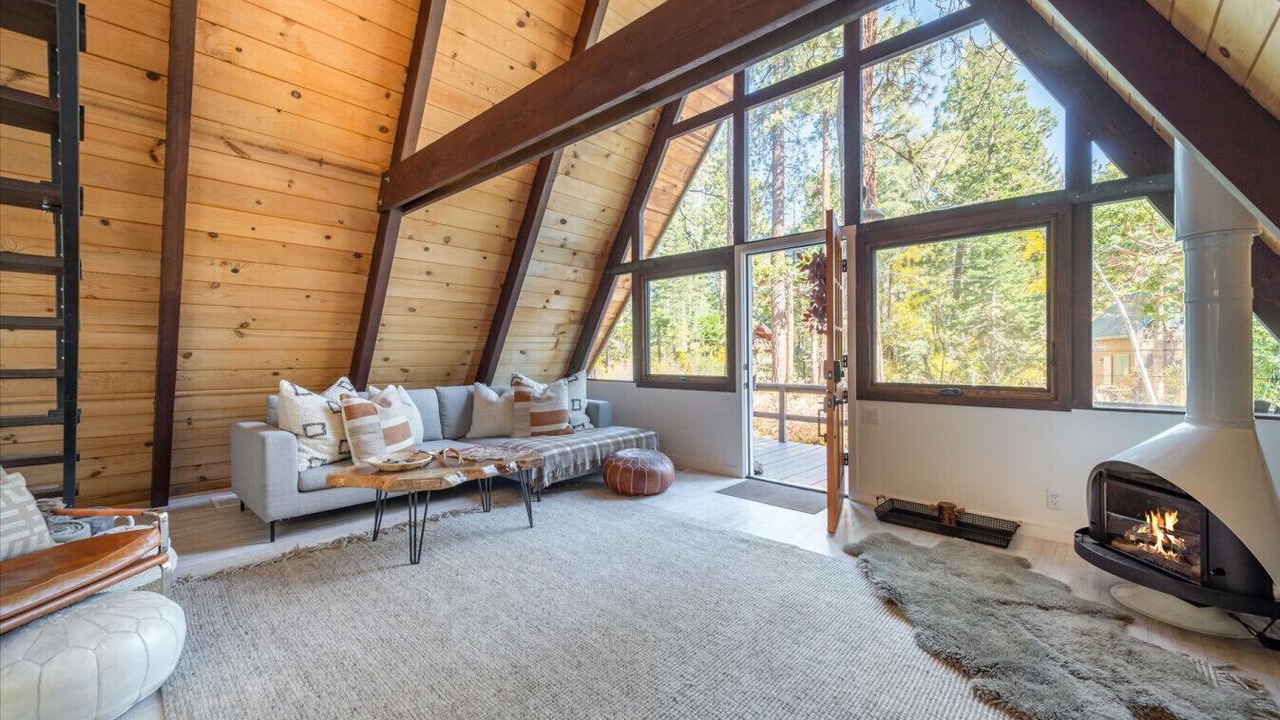 Photo of Bedroom in Timberland