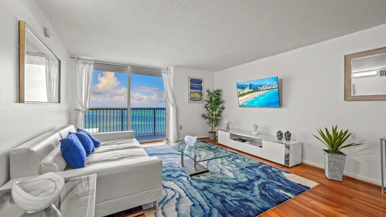 Photo of Livingroom in Brickell