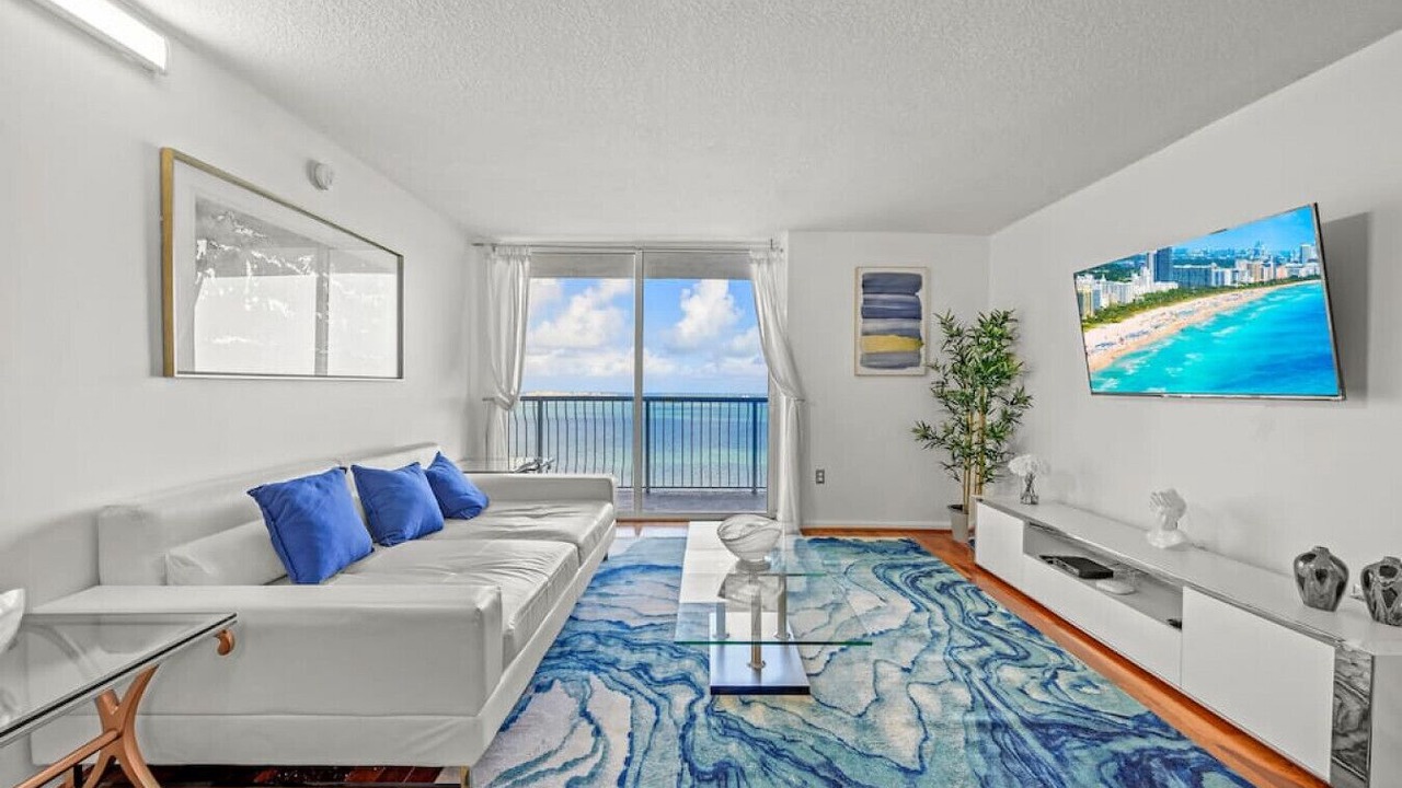 Photo of Livingroom in Brickell
