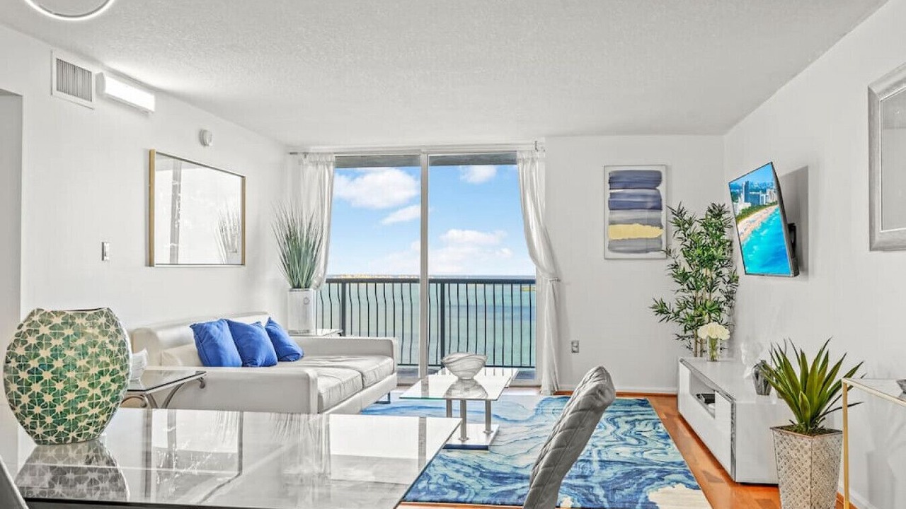 Photo of Livingroom in Brickell