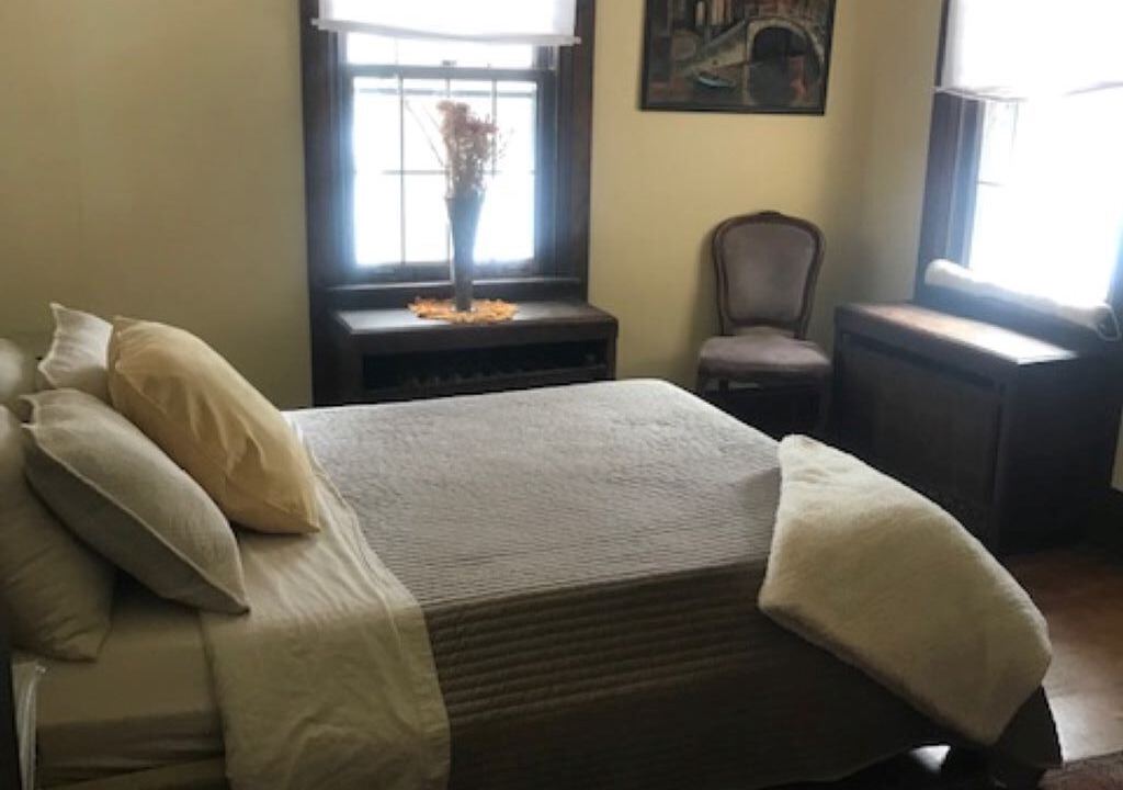 Photo of Bedroom in Youngstown