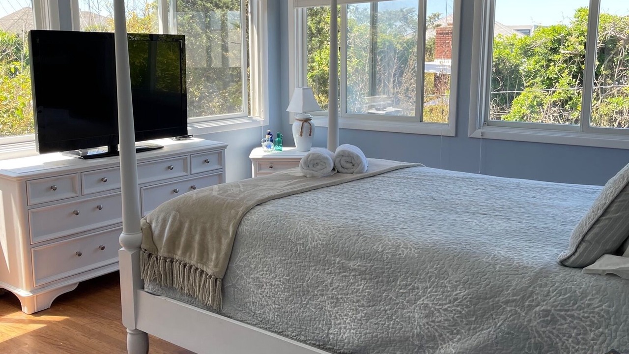 Photo of Bedroom in Ocean Beach