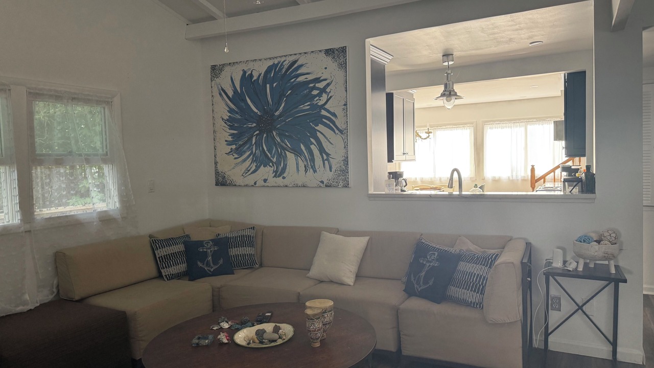 Photo of Livingroom in Ocean Beach