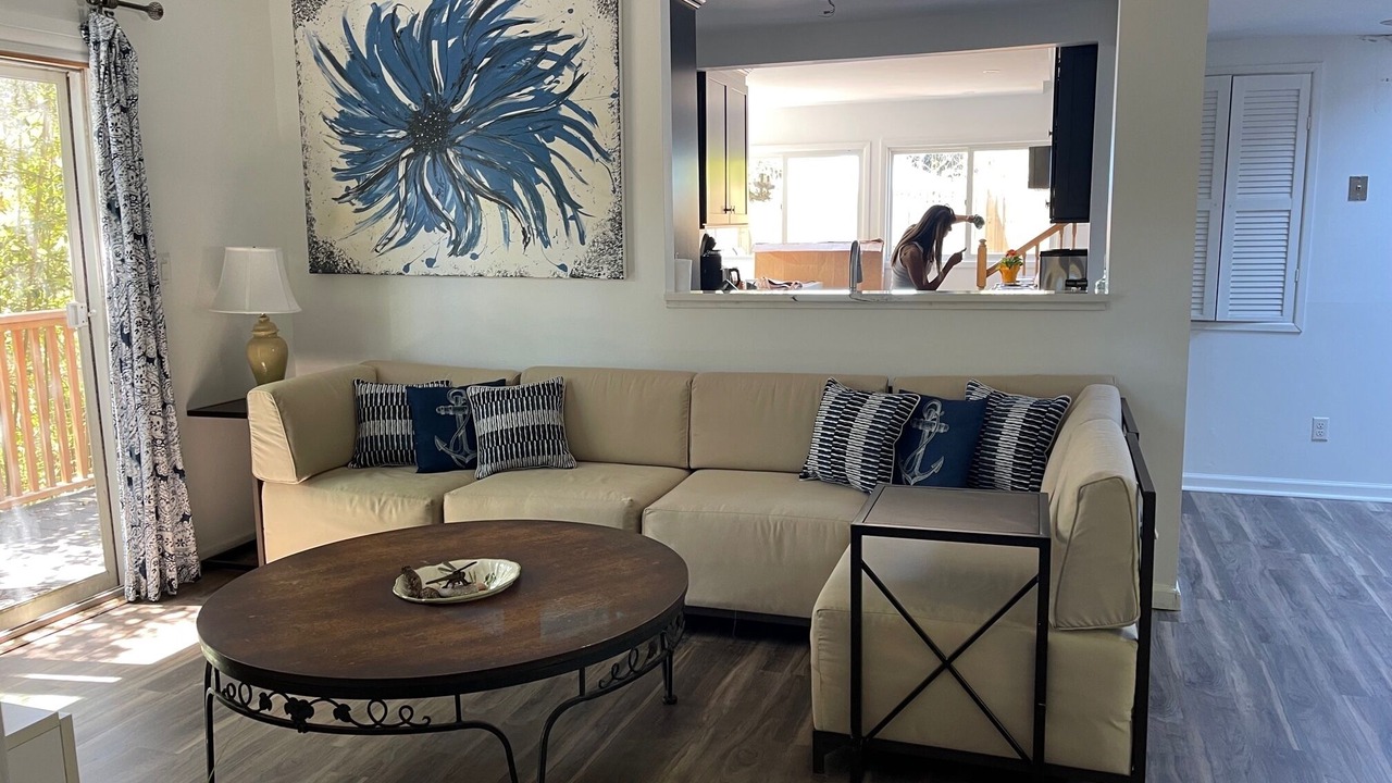 Photo of Livingroom in Ocean Beach