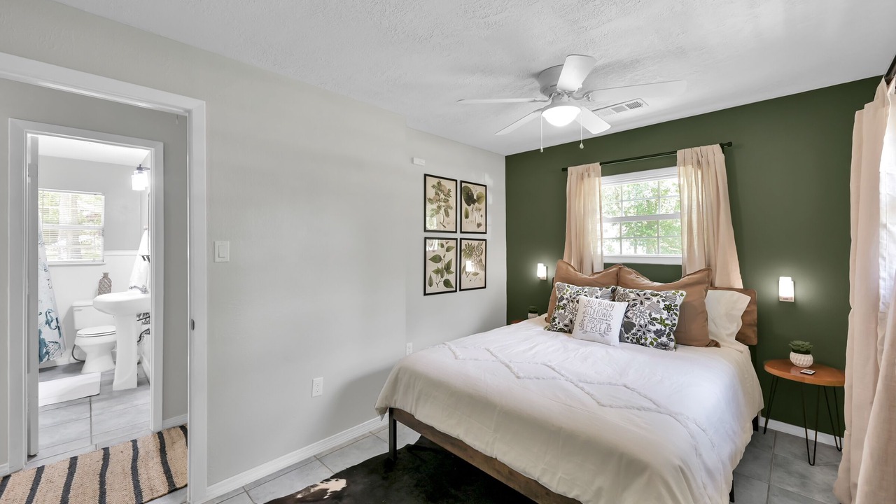 Photo of Bedroom in Montgomery