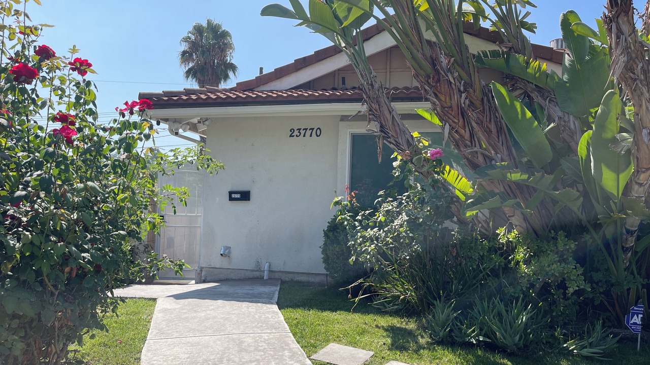 Photo of Outdoor in Canoga Park