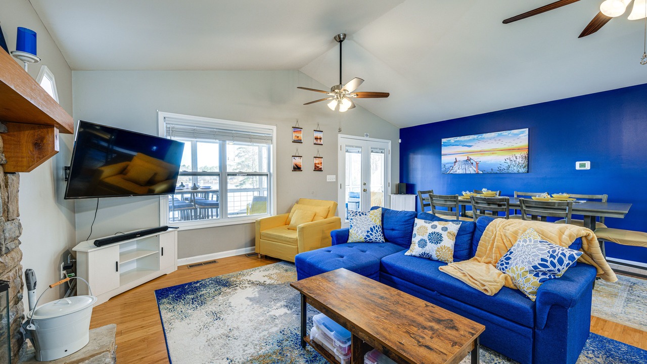 Photo of Livingroom in Eatonton