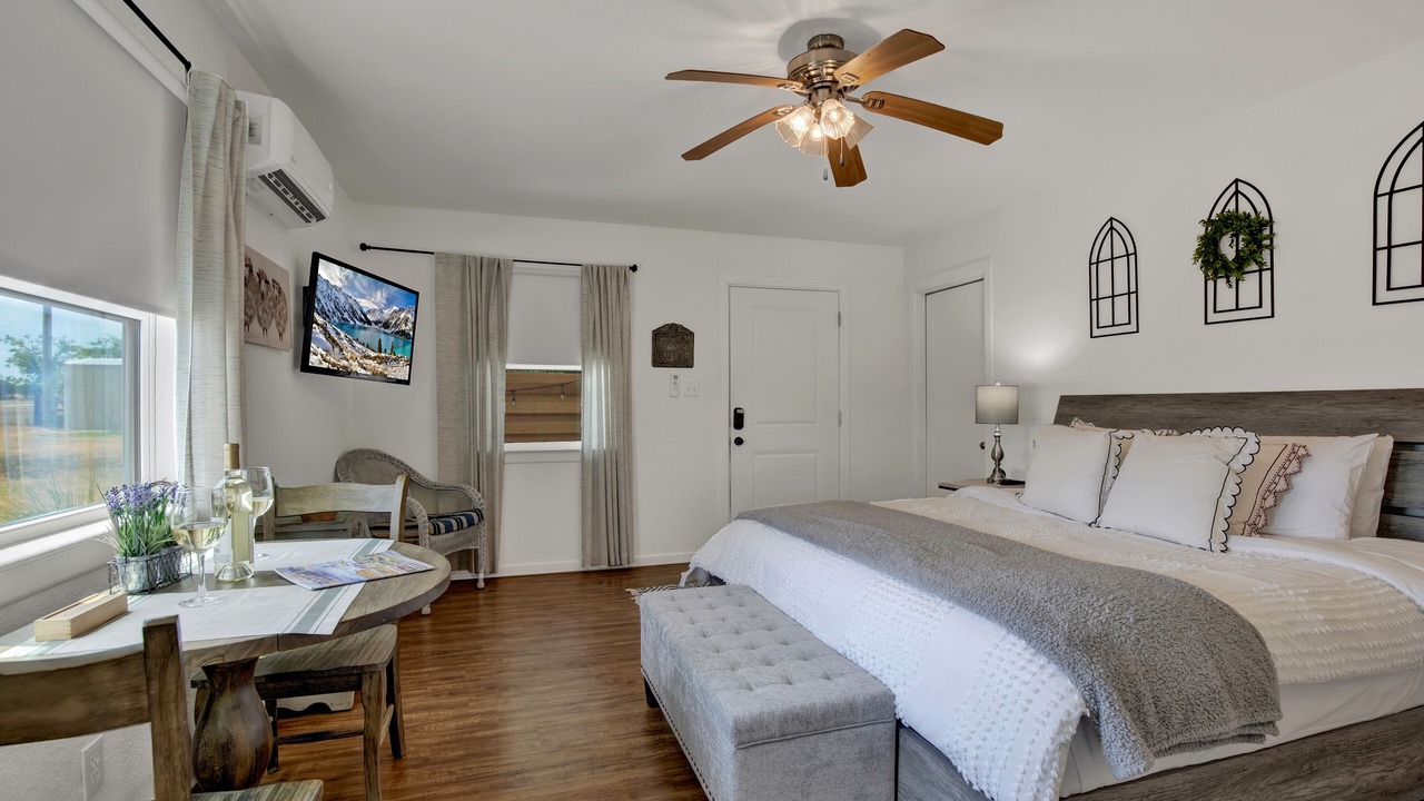 Photo of Bedroom in Stonewall