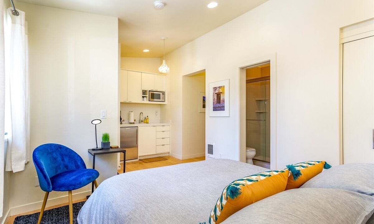 Photo of Others in River West