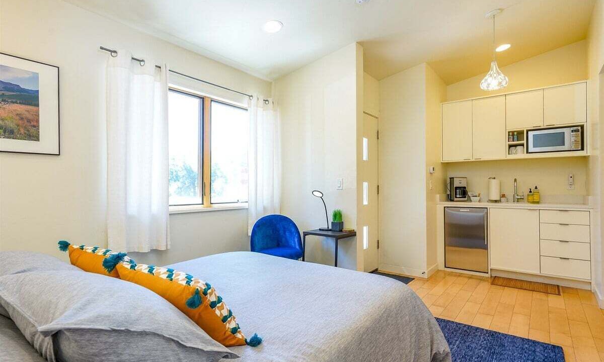 Photo of Others in River West