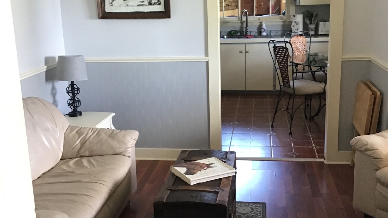 Photo of Livingroom in Western Shore