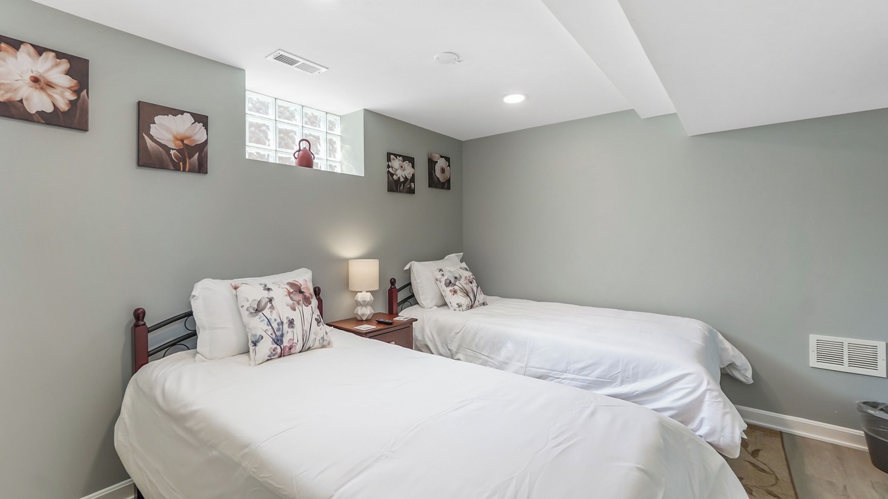 Photo of Bedroom in Stickney