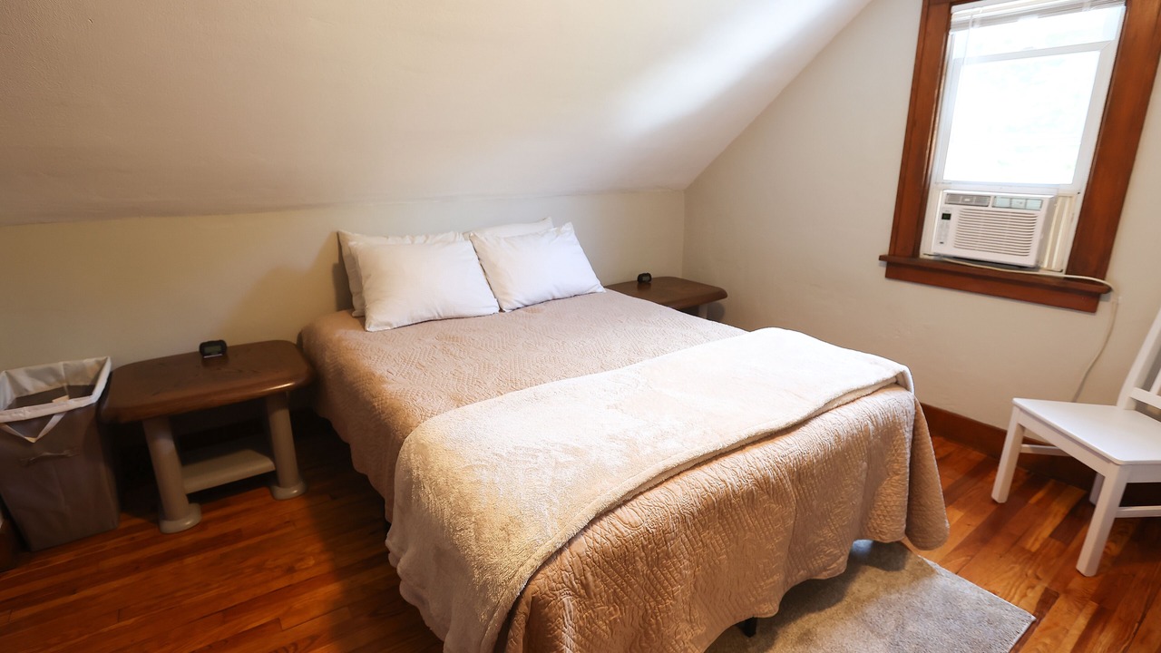 Photo of Bedroom in Orchard Park