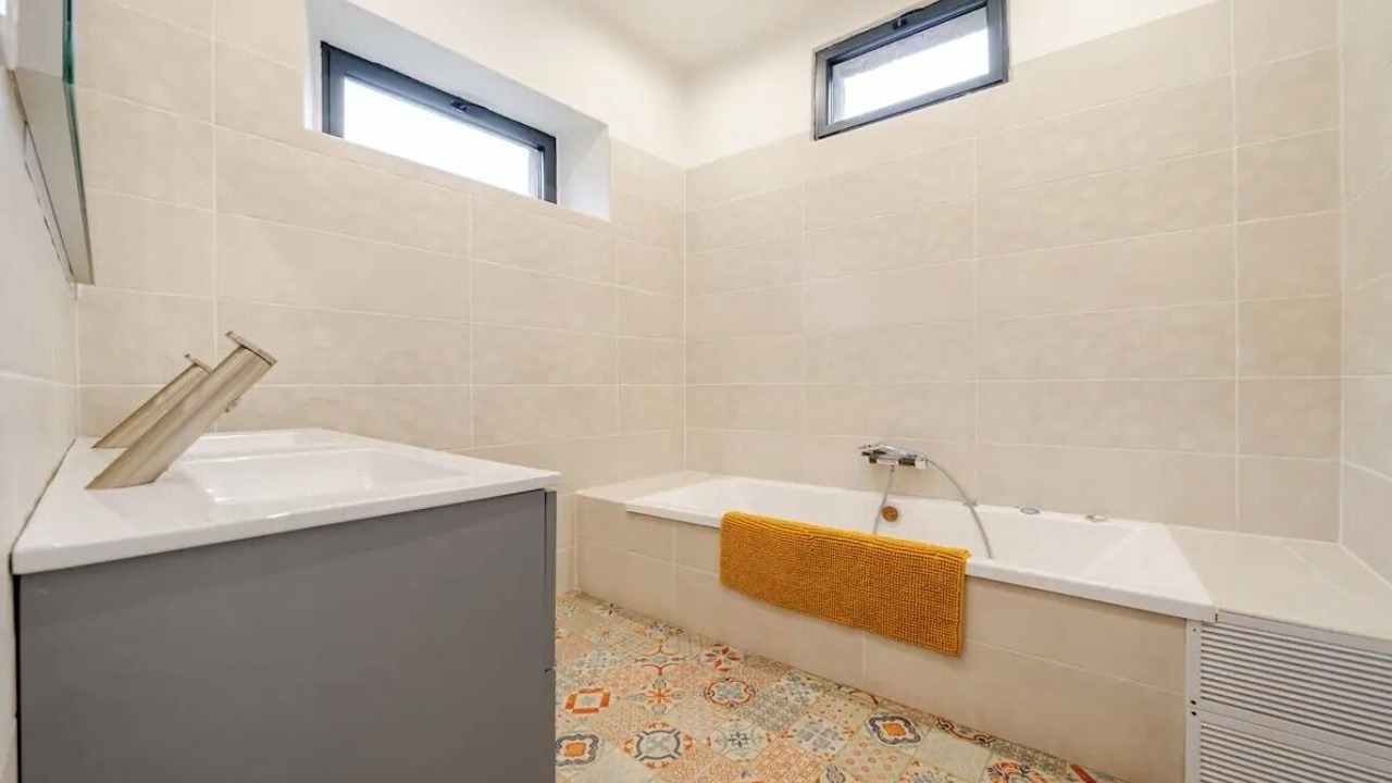 Photo of Bathroom in Florac