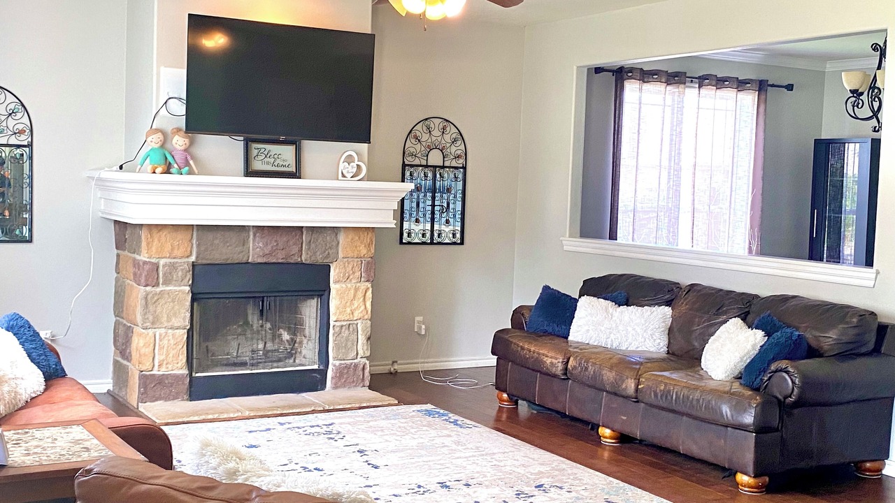 Photo of Bedroom in Broken Arrow