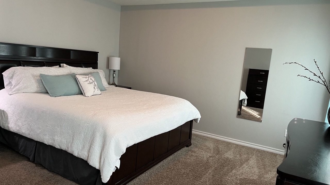 Photo of Bedroom in Broken Arrow