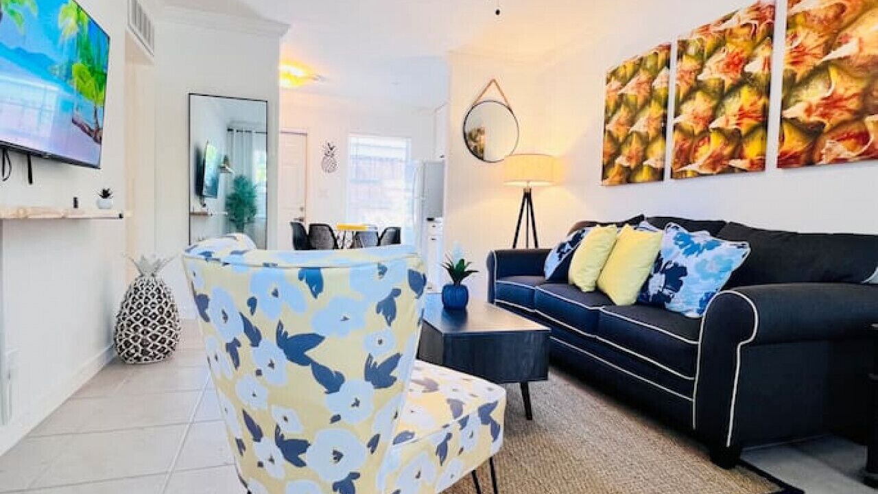 Photo of Livingroom in Poinsettia Heights