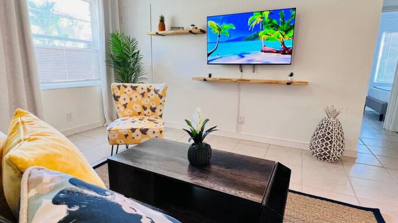Photo of Livingroom in Poinsettia Heights