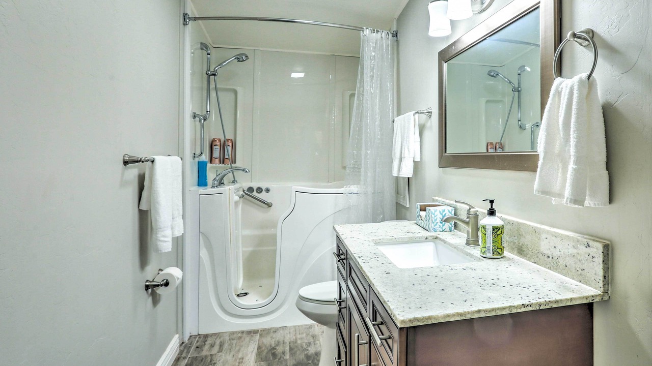 Photo of Bathroom in Dietz