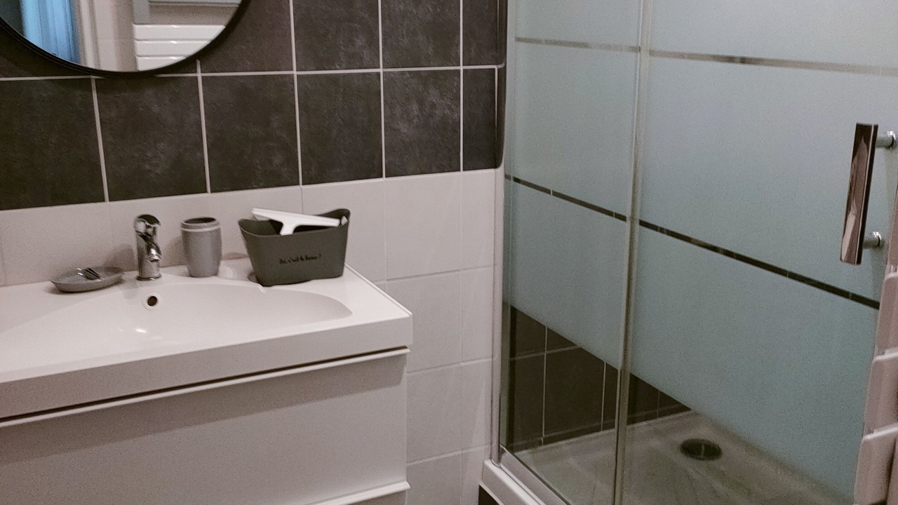 Photo of Bathroom in Aubagne