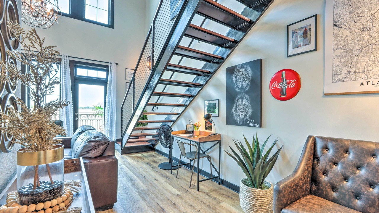 Photo of Livingroom in Atlantic Station Area