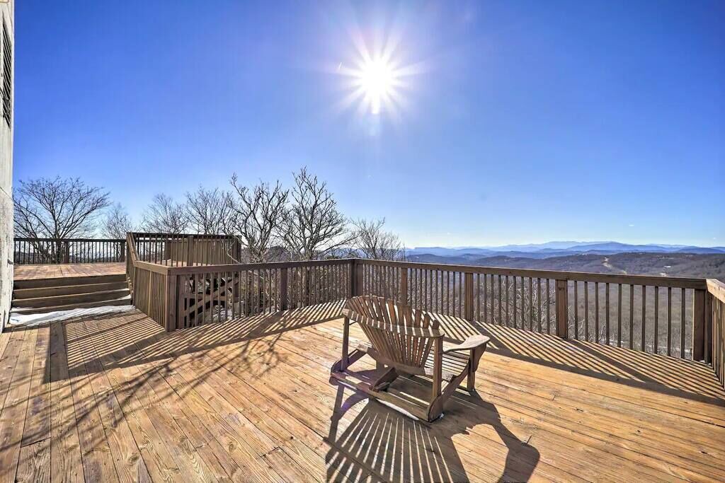 Photo of Patio Balcony in Sugar Mountain