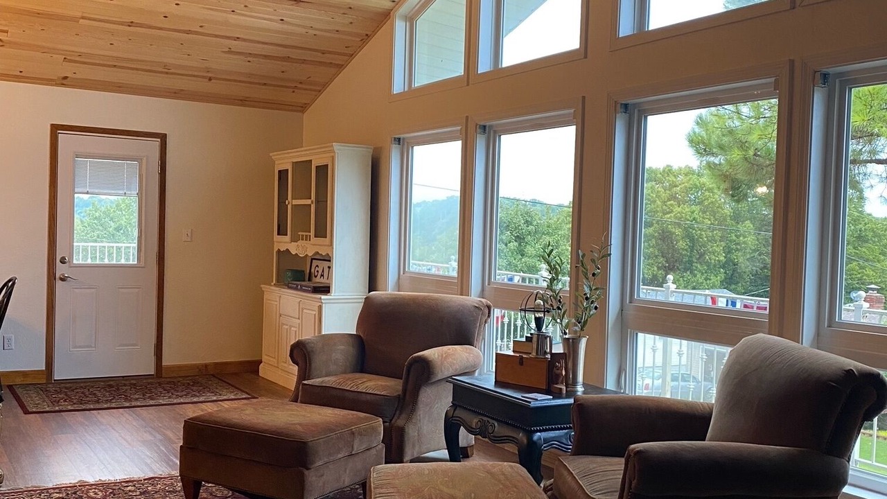 Photo of Livingroom in Shell Knob