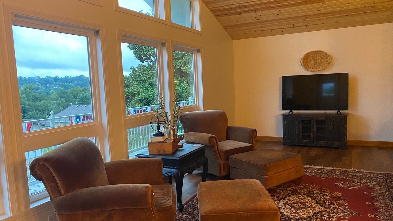 Photo of Livingroom in Shell Knob