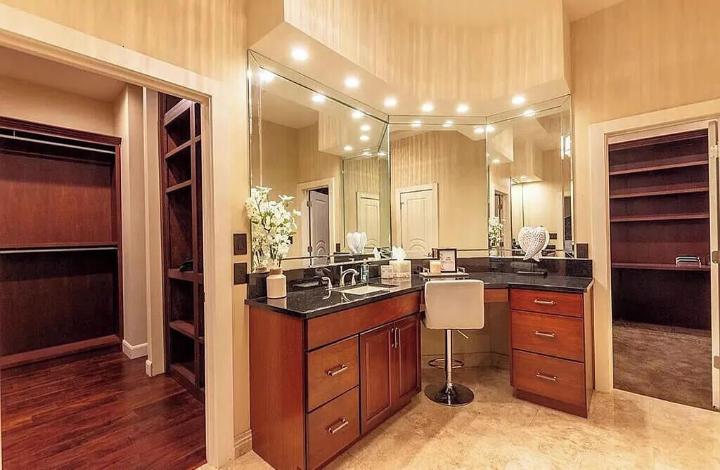 Photo of Bathroom in Eagle Pass