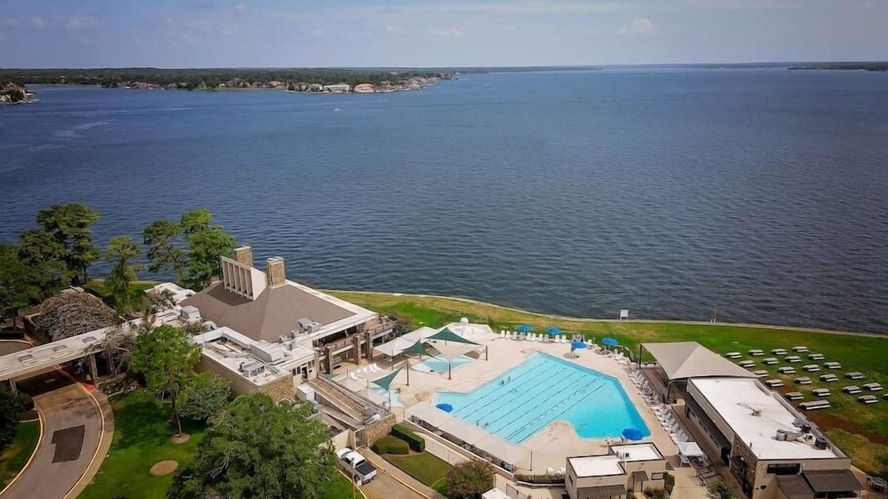 Photo of Outdoor in Walden on Lake Conroe