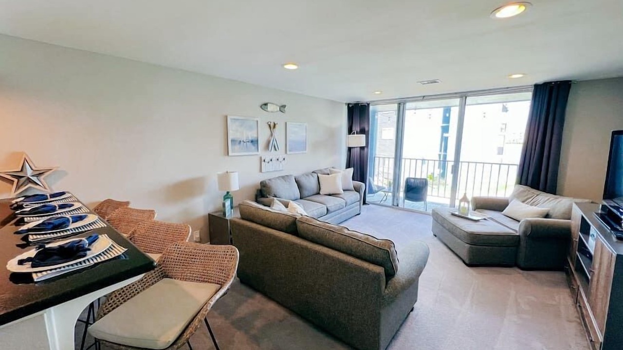 Photo of Livingroom in Walden on Lake Conroe