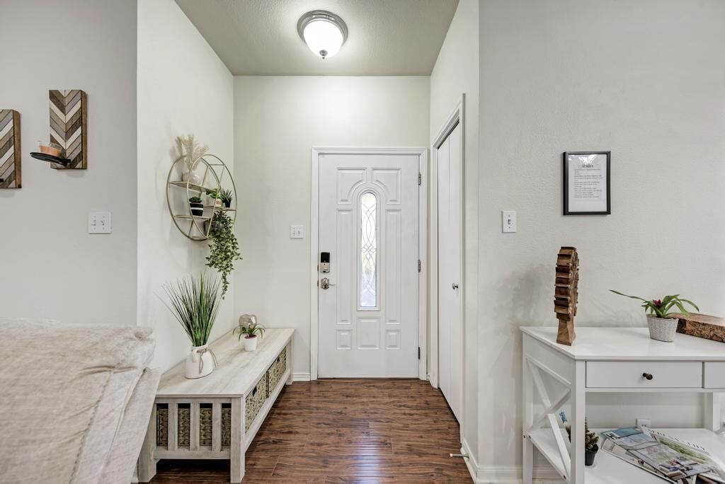 Photo of Bedroom in Lakeway